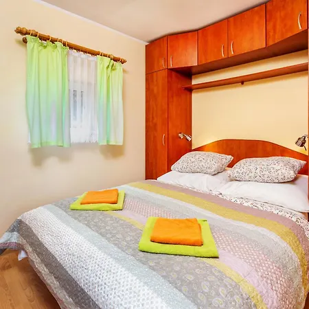 Roza Wiatrow פארק נופש *